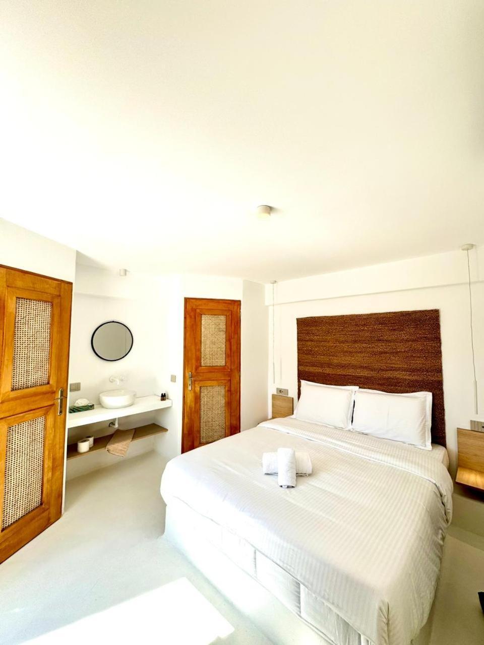 Faos Exclusive Suites ออร์นอส ภายนอก รูปภาพ
